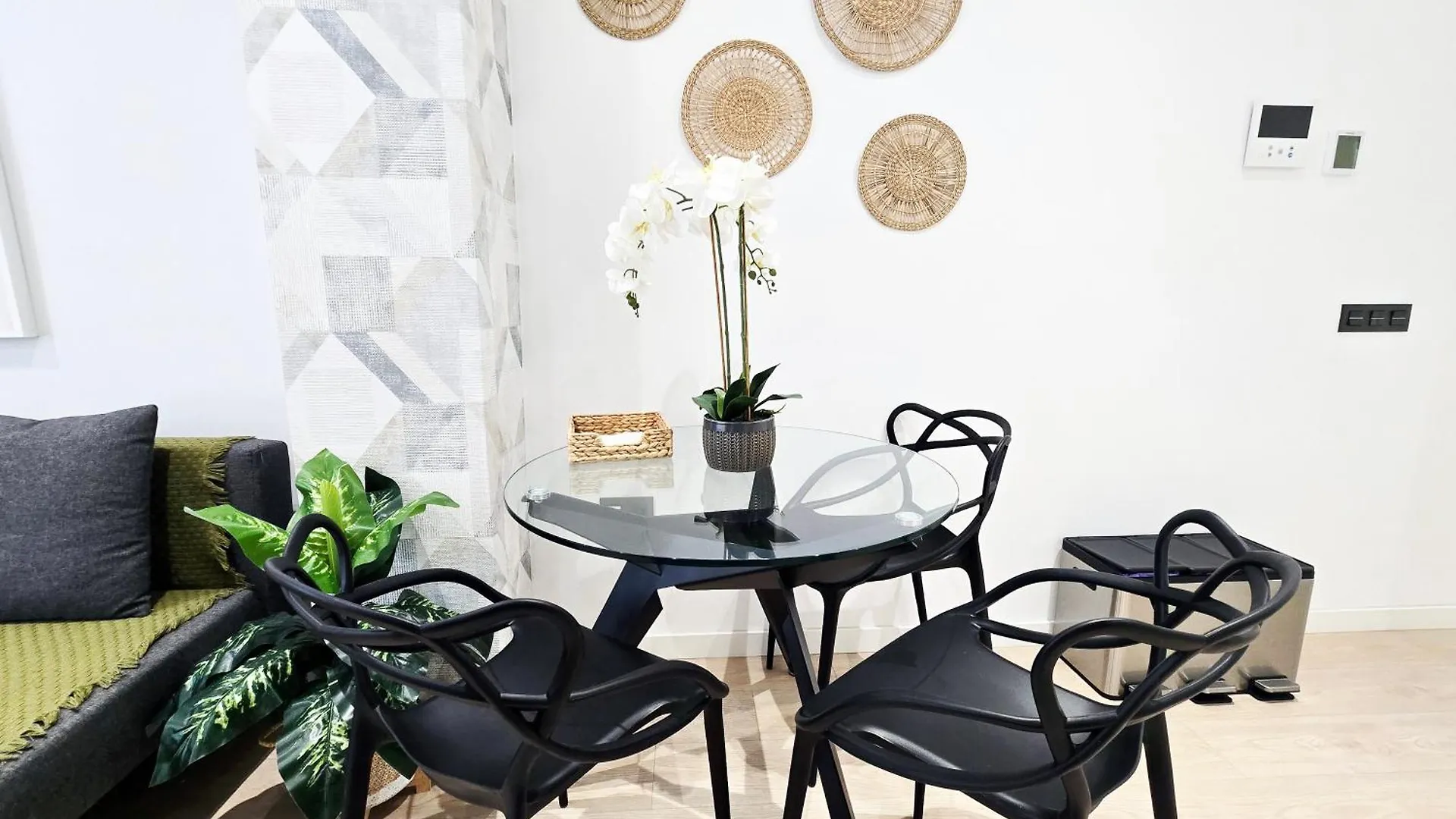 Aa Guest - Biznaga Beach Center Eco Apartment Fuengirola 0*,  Spain